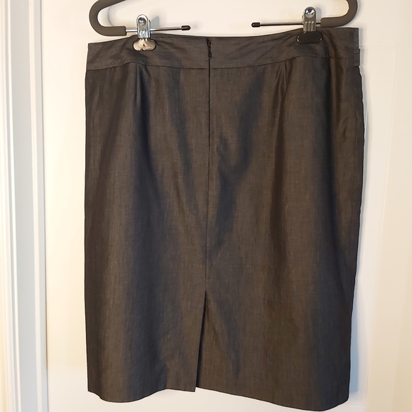 Pencil dark gray size 12 skirt - Picture 3 of 8